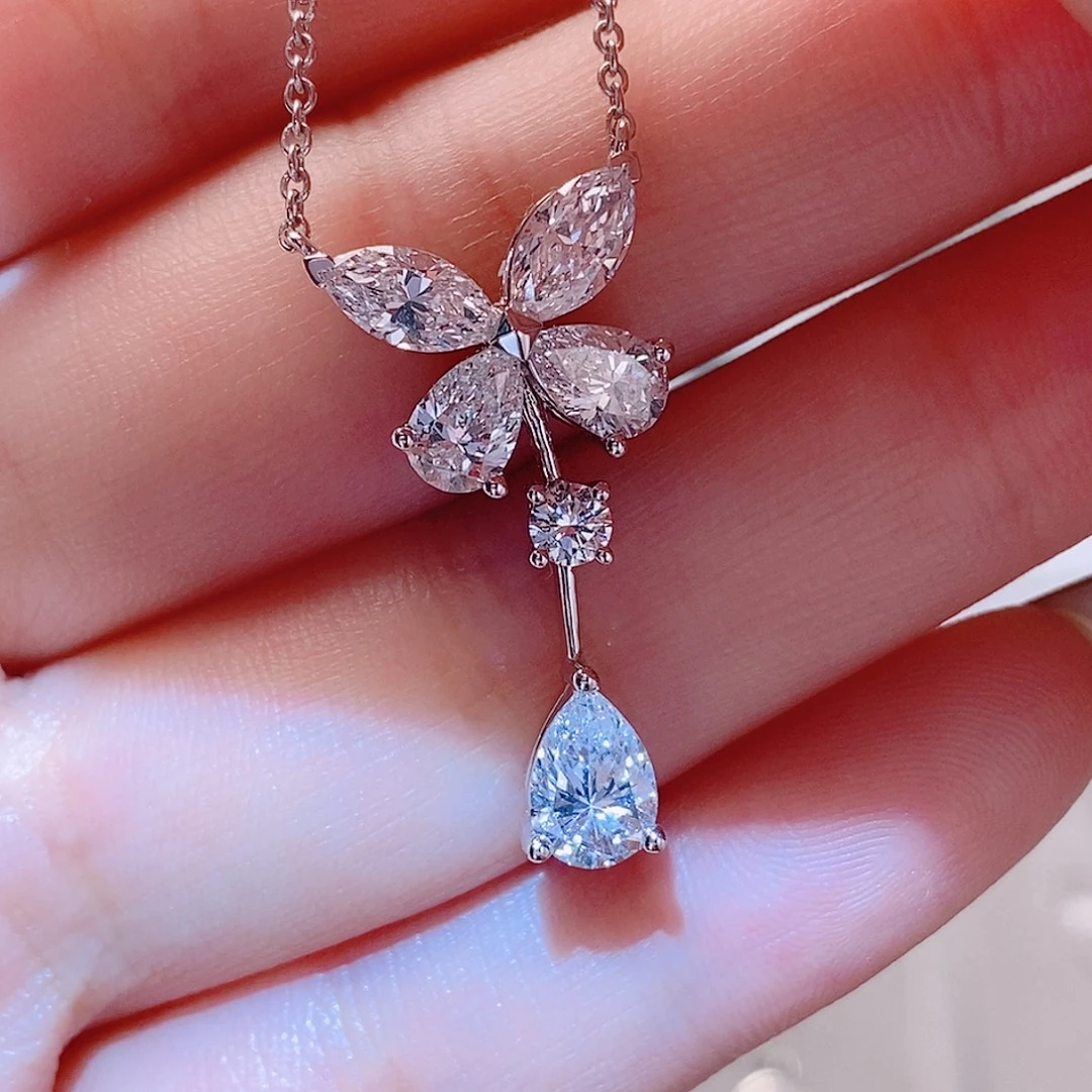 铂Pt950镶嵌实验室培育钻石颈饰0.7ct 蝴蝶项链
