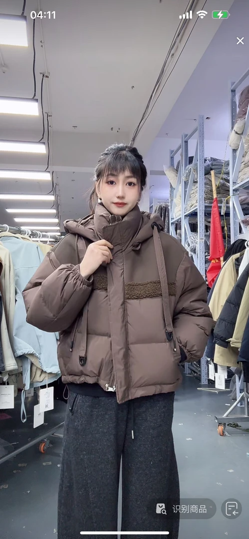 羽绒服外套女冬长袖短款连帽面包服拉链纯色宽松欧货8370