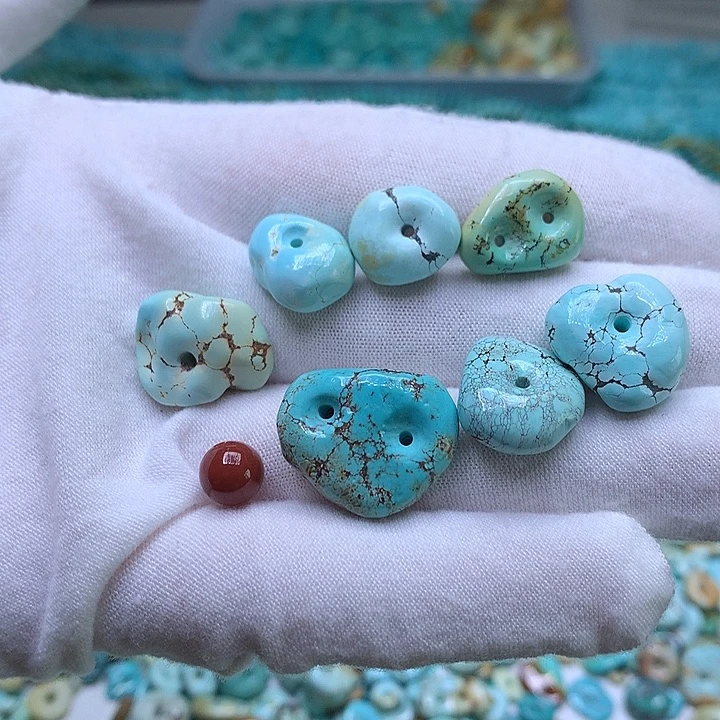 包***歌南红玛瑙未镶嵌珠宝奇石