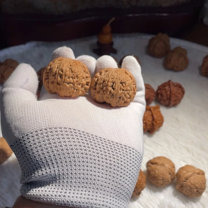 把件文玩核桃11老款密纹小闷白