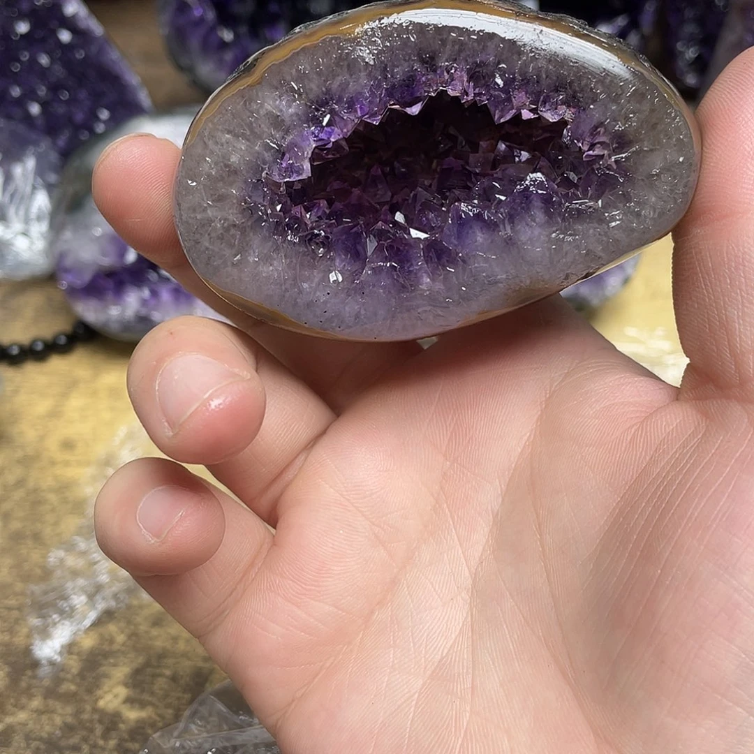 ****张未镶嵌大型摆件（非配饰）紫晶