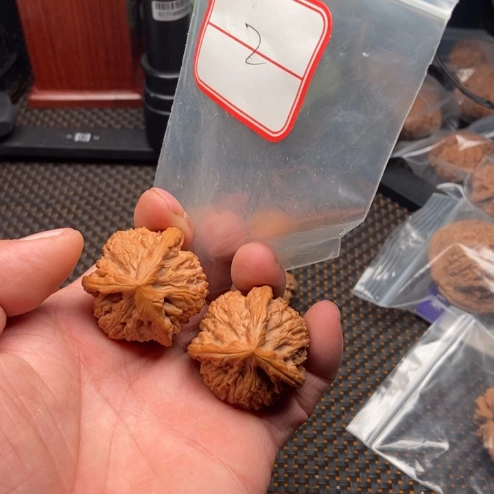 文玩核桃吊坠38文山