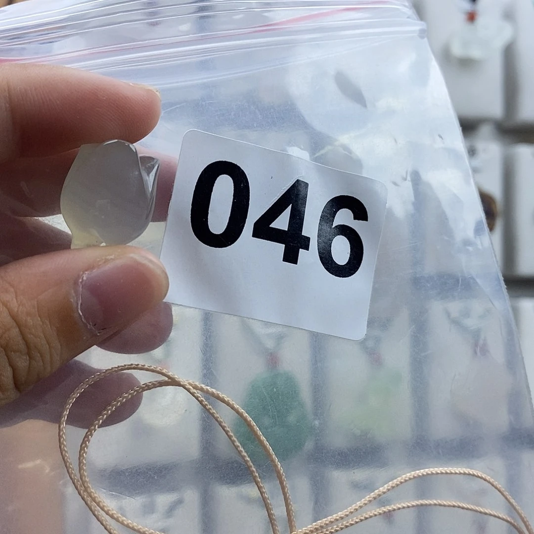 玛瑙/玉髓颈饰合金相****生