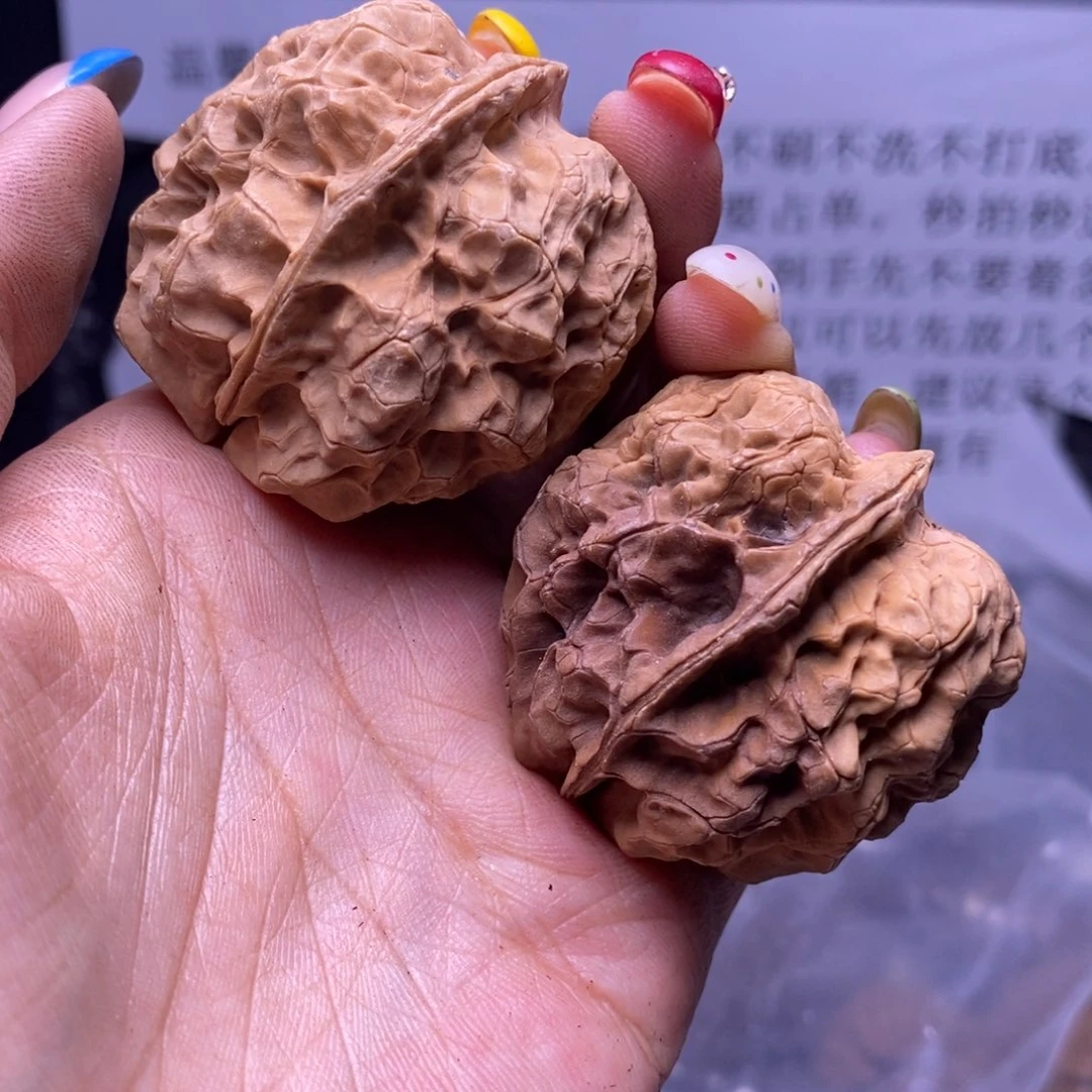 把件文玩核桃云南野生铁核桃150号43mm磕