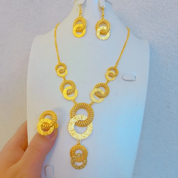 铜合金项链 231时尚新款休闲百搭戒指项链耳环三件套轻奢精美