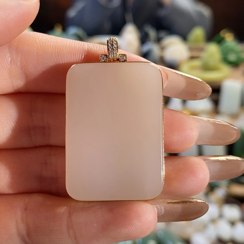 【闪购商品】和田玉吊坠18K金镶嵌