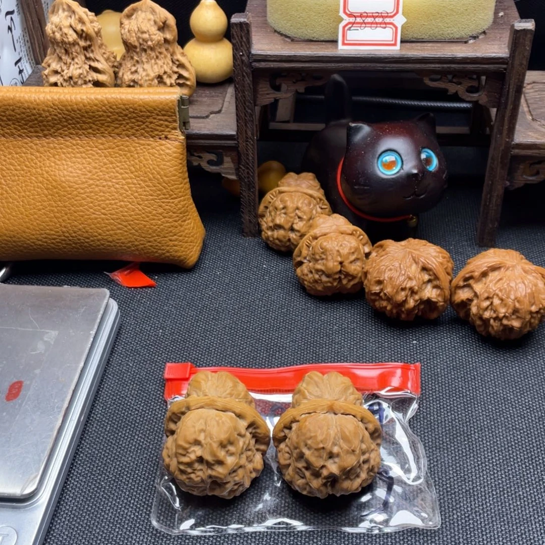 仄***言大叶紫檀（黑酸枝木类）