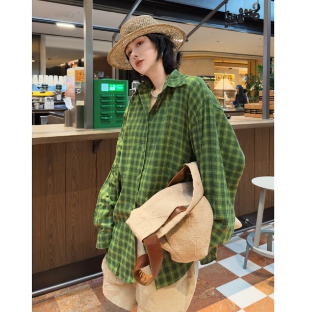 HY罗罗夏季麻料氧气绿格韩版慵懒防晒衬衫复古设计感百搭休闲长袖