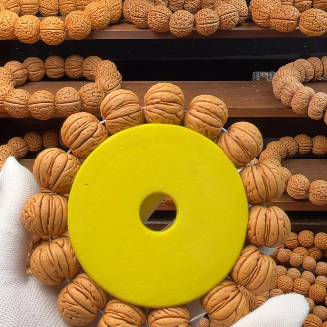 我***～吊坠桃核大白月光