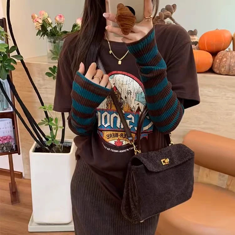 早秋新款复古假两件圆领长袖t恤撞色条纹宽松休闲上衣