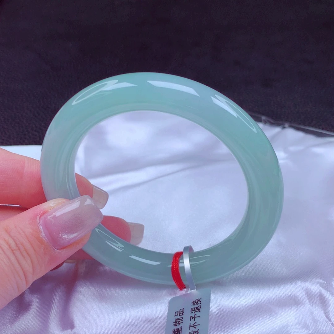 翡翠手镯未镶嵌手镯88