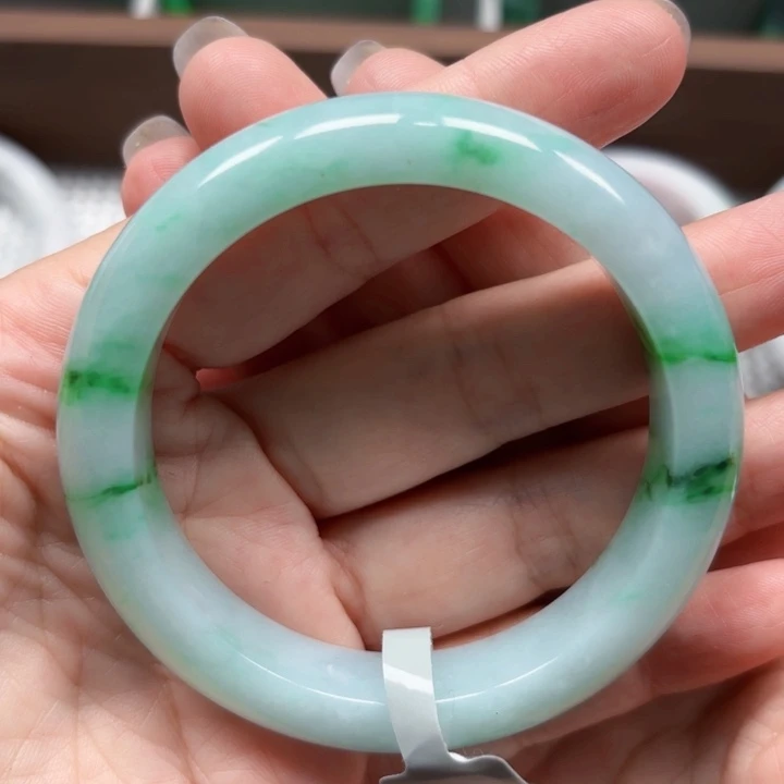 翡翠未镶嵌手镯缅甸天然