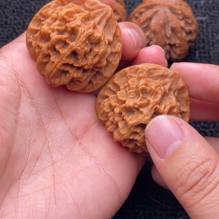 吊坠文玩核桃文玩核桃27