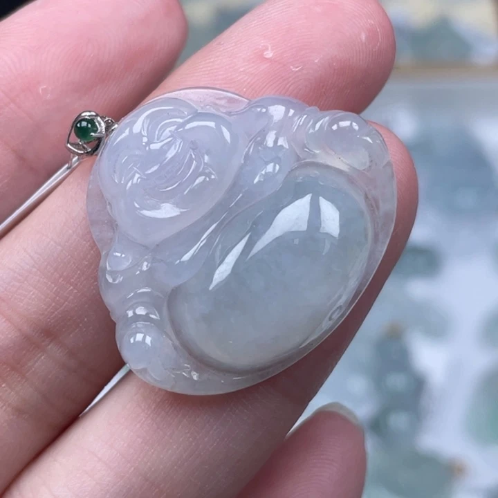 翡翠18K金镶嵌颈饰佛公