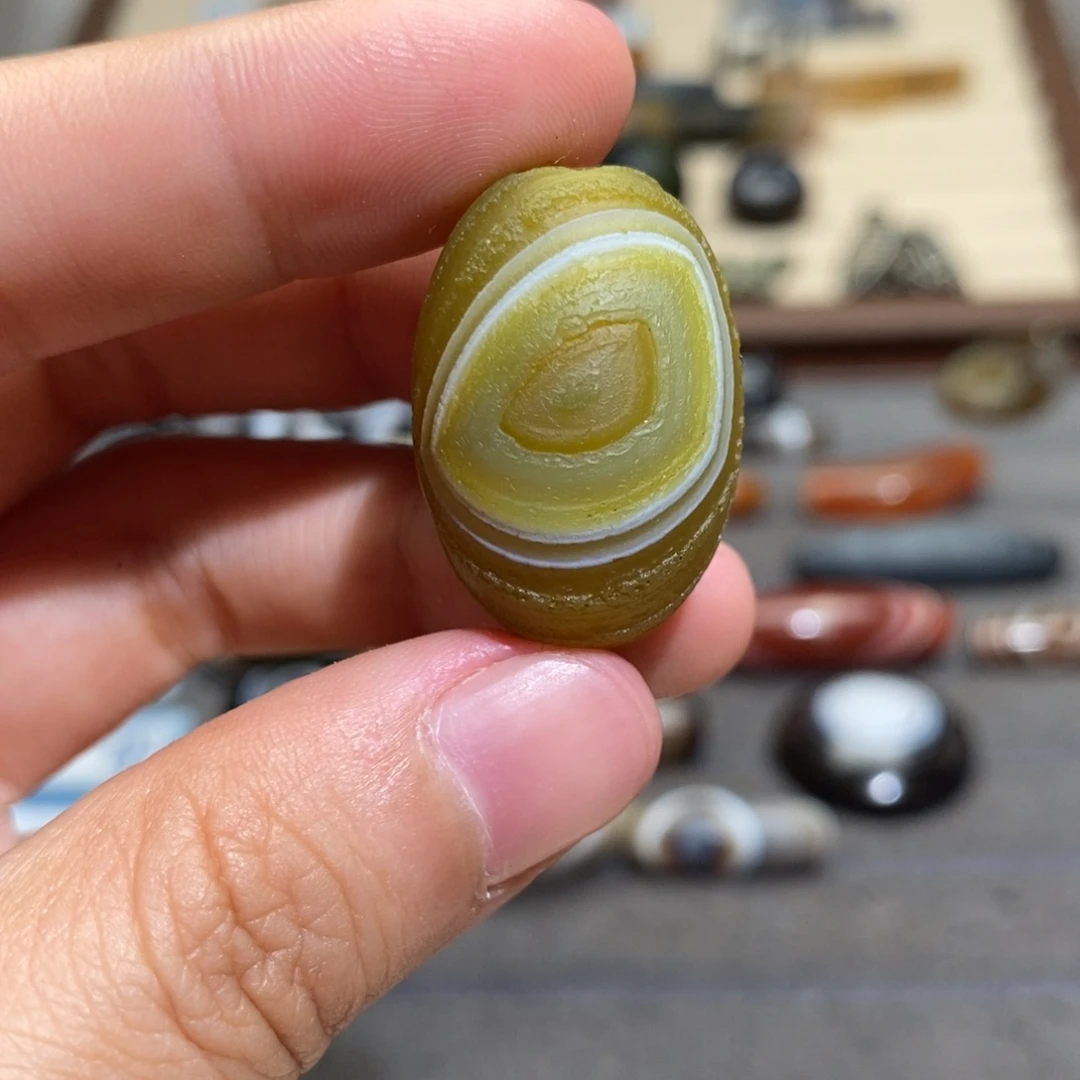 邱***哥玛瑙/玉髓未镶嵌手链