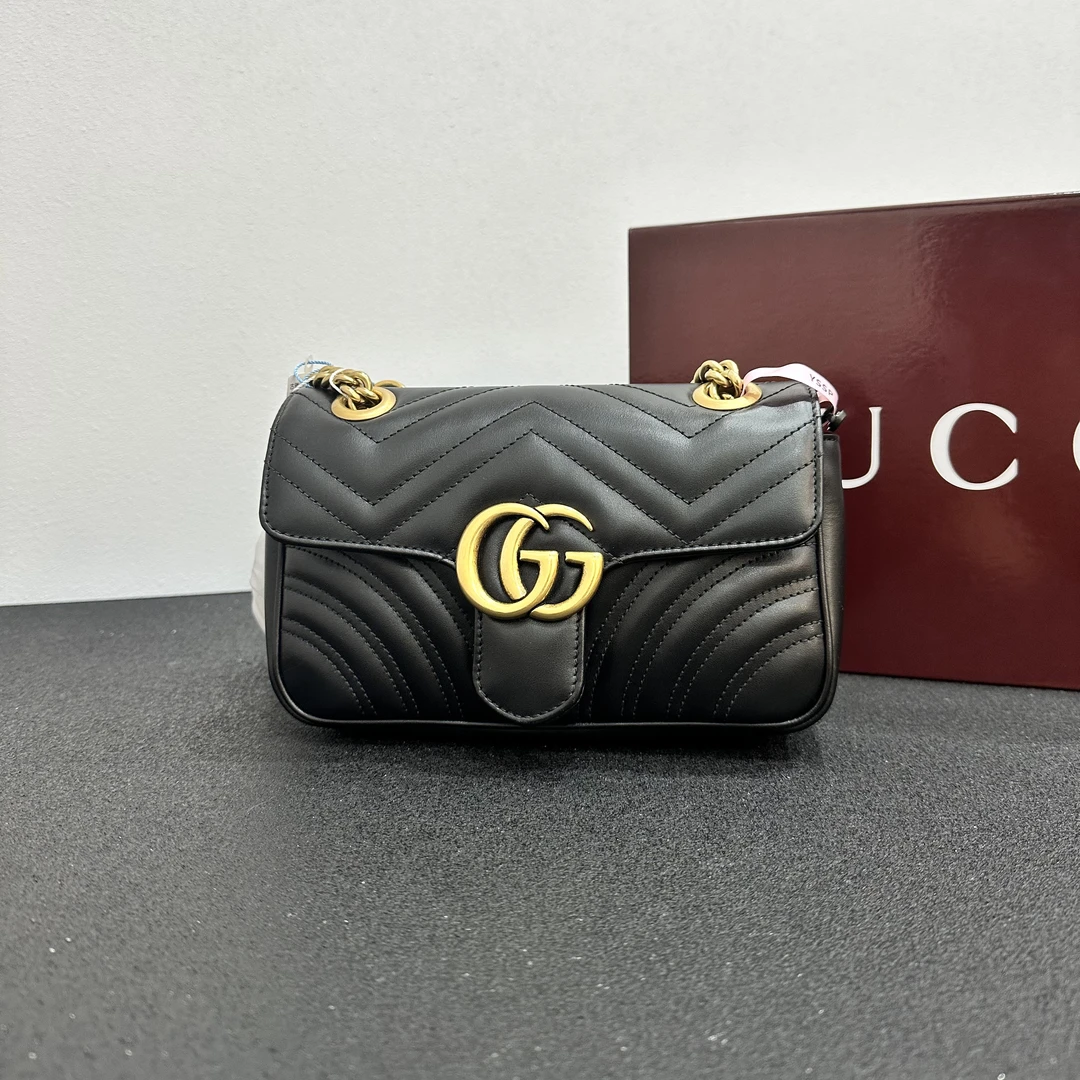 未使用 GUCCI/古驰 壹所/马蒙22 黑金 斜跨包/闲置新款 拆单2