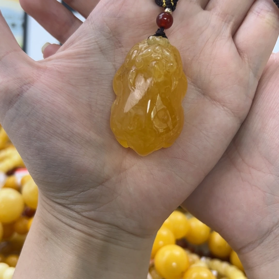 未镶嵌琥珀珠宝奇石