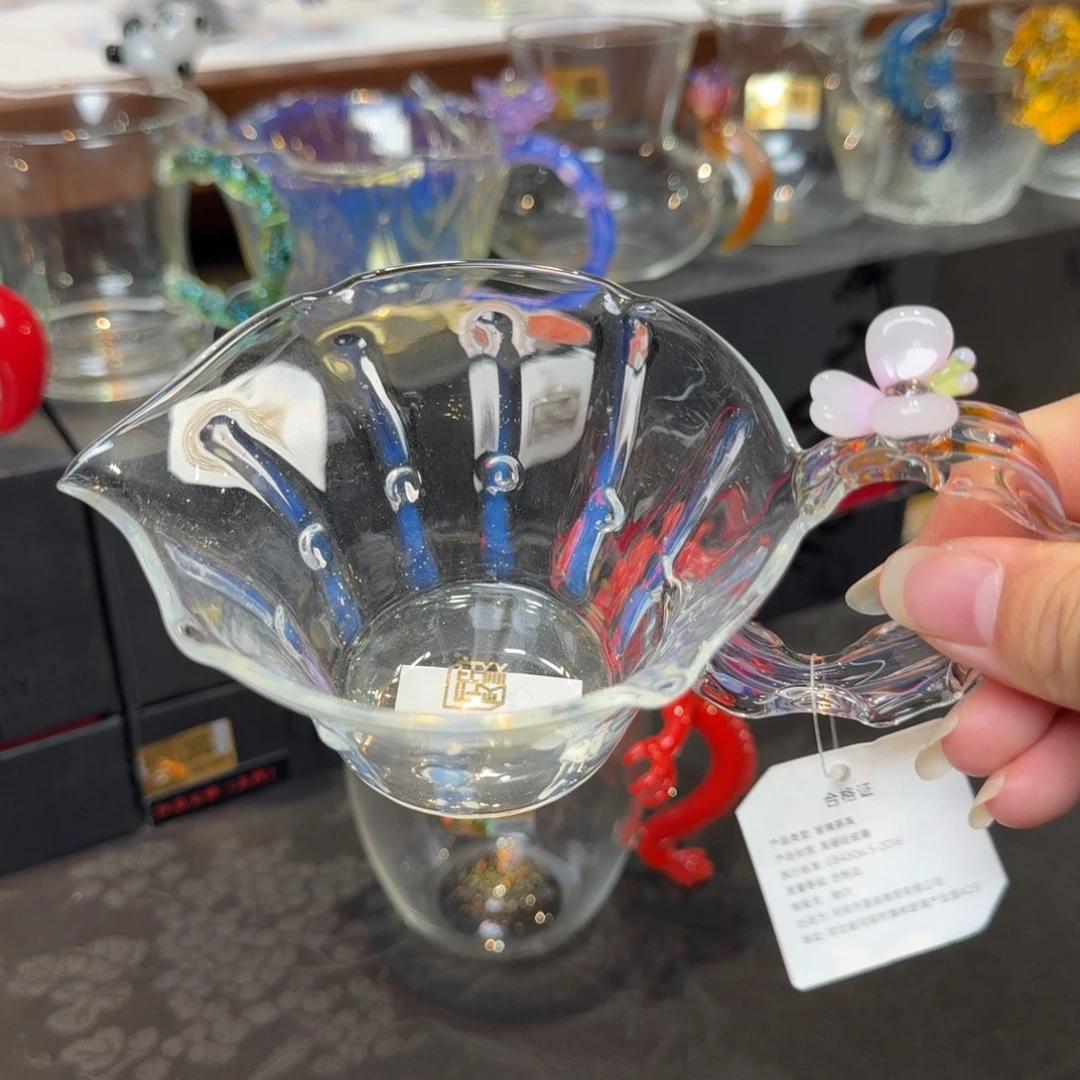 布***呢晶焱公道杯幽梦侧把粉