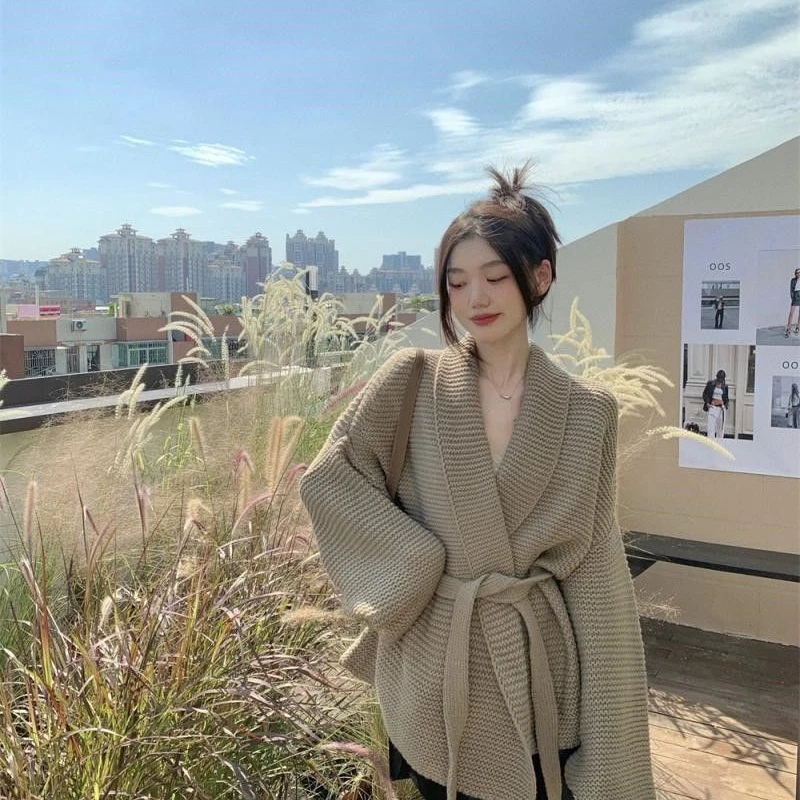 早秋大码法式感V领开衫外套女春秋慵懒风收腰绑带厚实针织衫