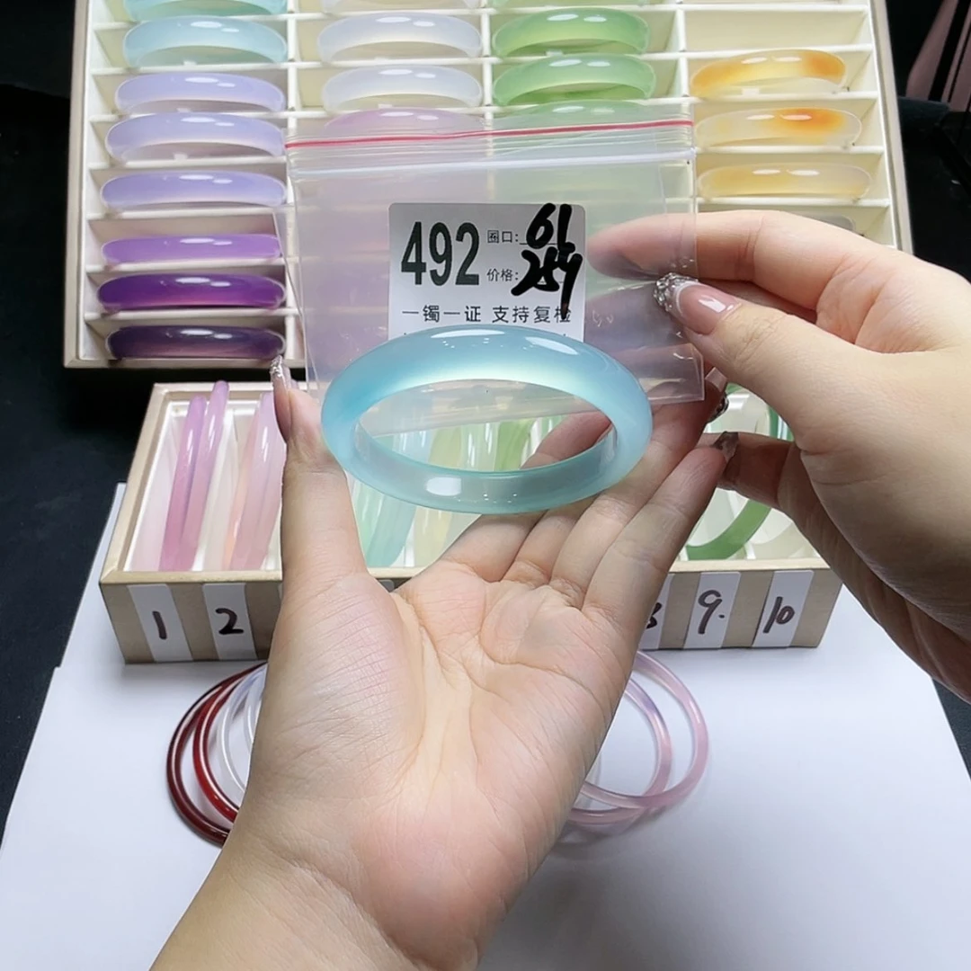 【闪购商品】手镯玛瑙/玉髓未镶嵌小*?