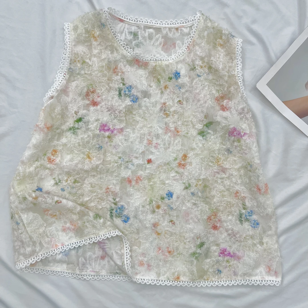 【叶子服饰】夏季新款时尚彩色花朵国风蕾丝拼接花边背心衬衫7533