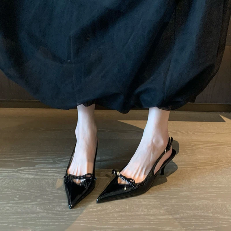 时髦精高跟包头凉鞋女2025新款结黑色尖头细跟后空气质单鞋