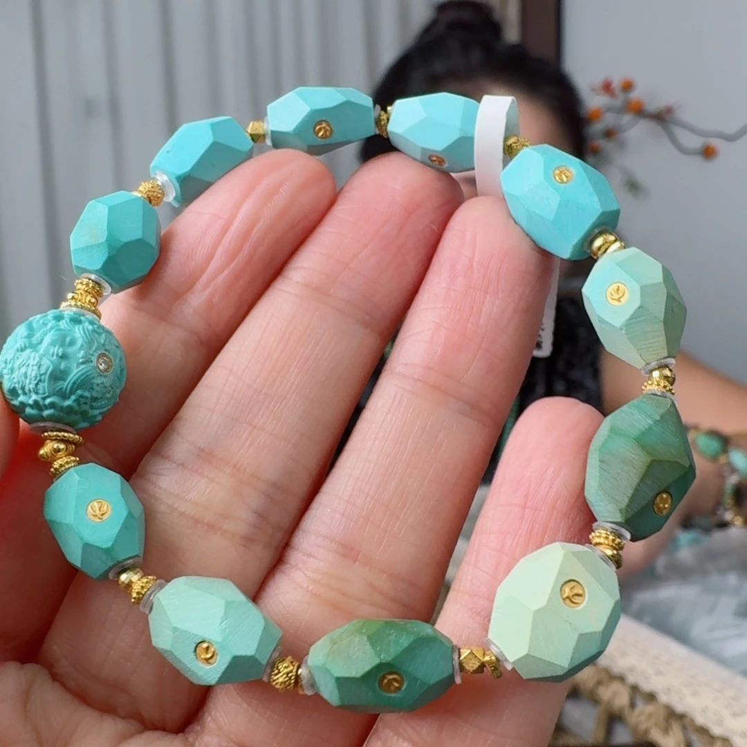 绿松石18K金镶嵌珠宝奇石