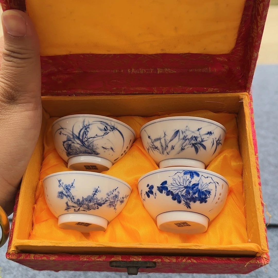 尴尬了君君咯啊了咯君君咯OK君君君君