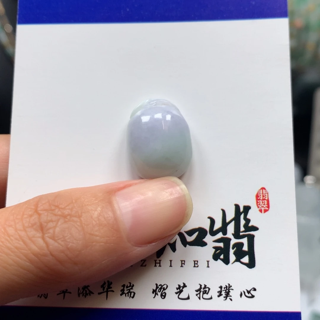 翡翠颈饰未镶嵌春带彩福瓜