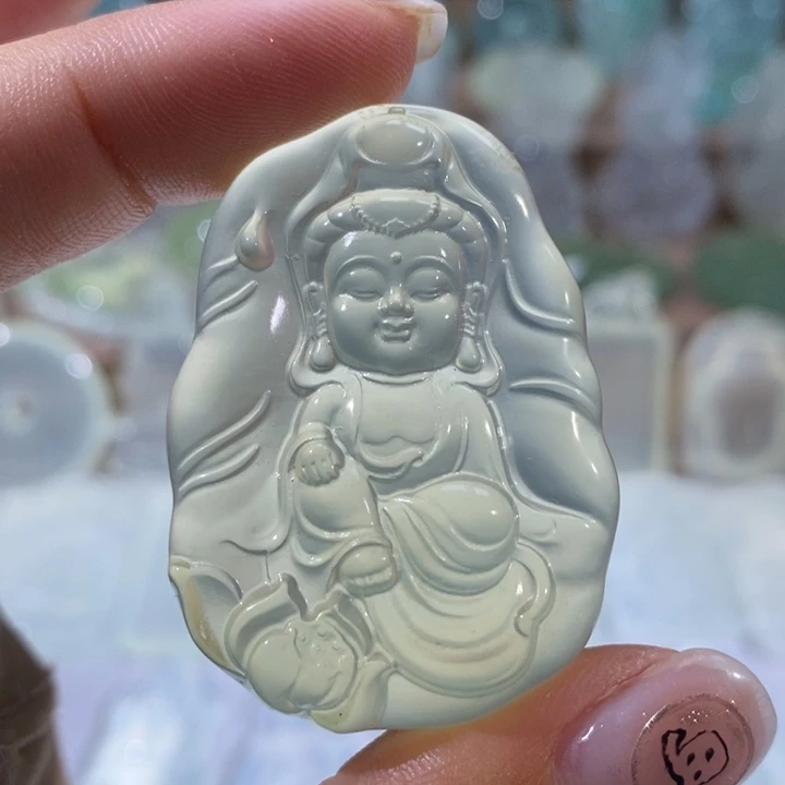 岫玉未镶嵌颈饰吊坠