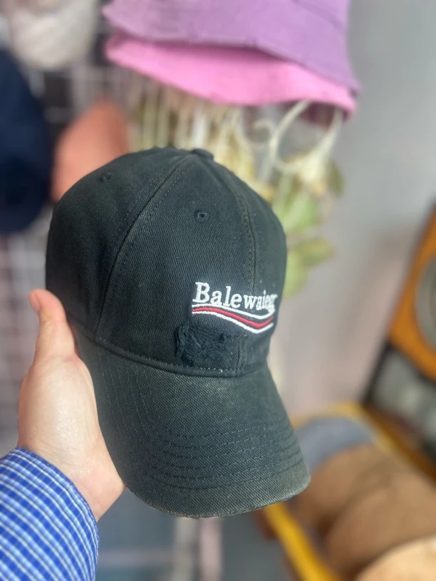 B A刺绣做旧水洗破洞宽檐棒球帽2025新款男女韩版ins风遮阳帽