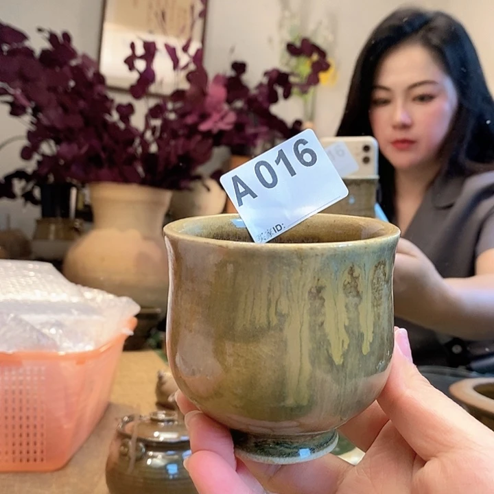 云南建水紫陶，古法柴烧