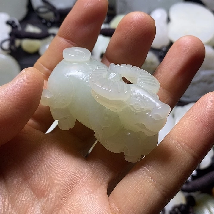 和田玉未镶嵌挂件