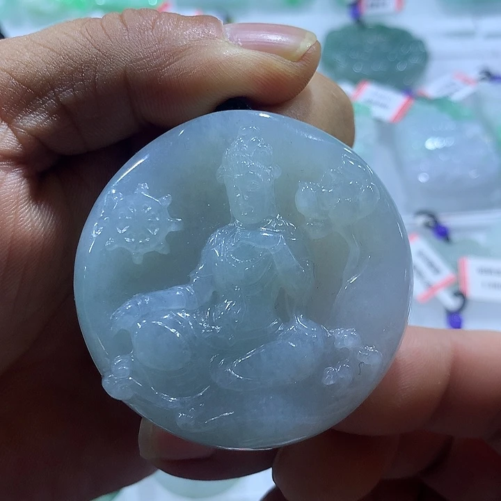 翡翠未镶嵌颈饰天然翡翠吊坠A货