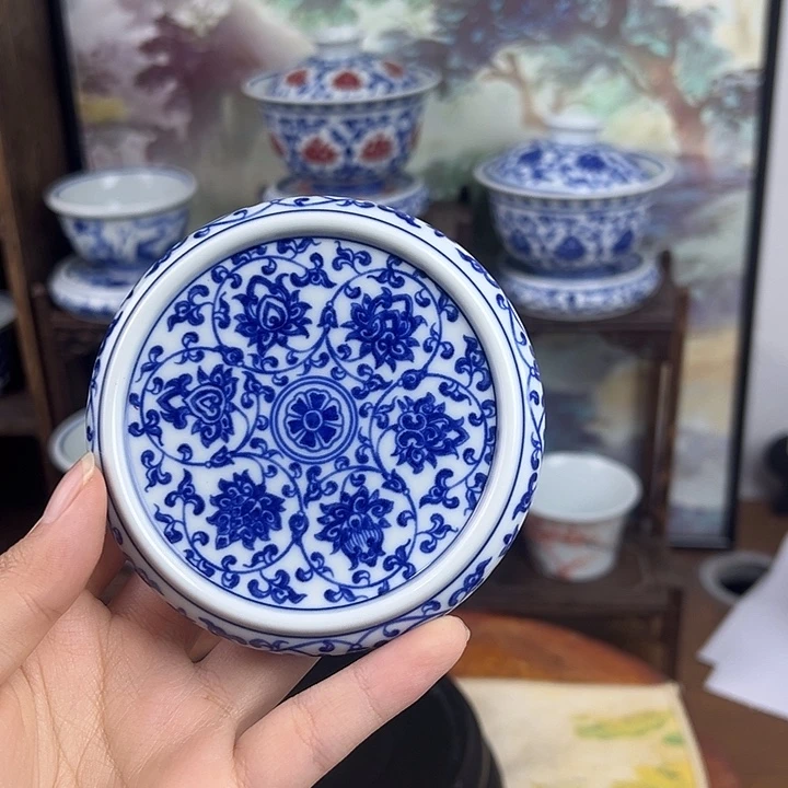 杯子陶青花缠枝莲盖置
