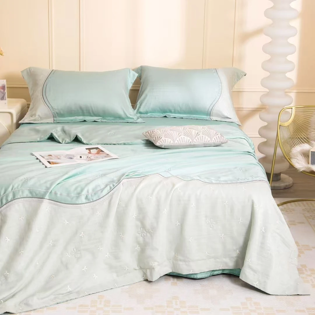 天丝空调被四件套纯色夏季裸睡薄被可机洗冰丝凉爽丝滑亲肤轻奢