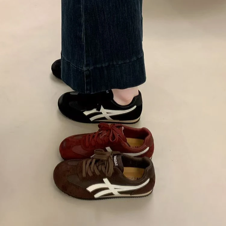 早秋复古女款德训鞋女2025秋季新款百搭平底休闲运动阿甘鞋女鞋