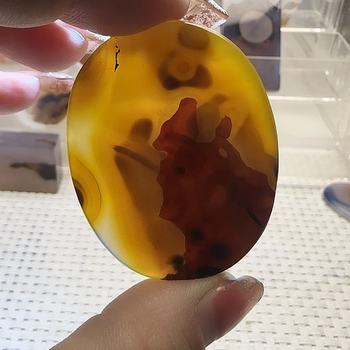 玛瑙/玉髓未镶嵌珠宝奇石