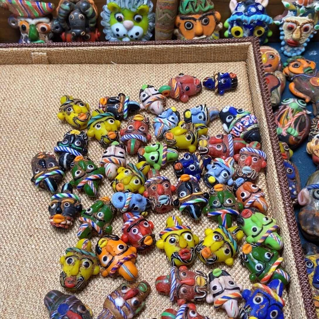 颈饰琉璃小老头配饰