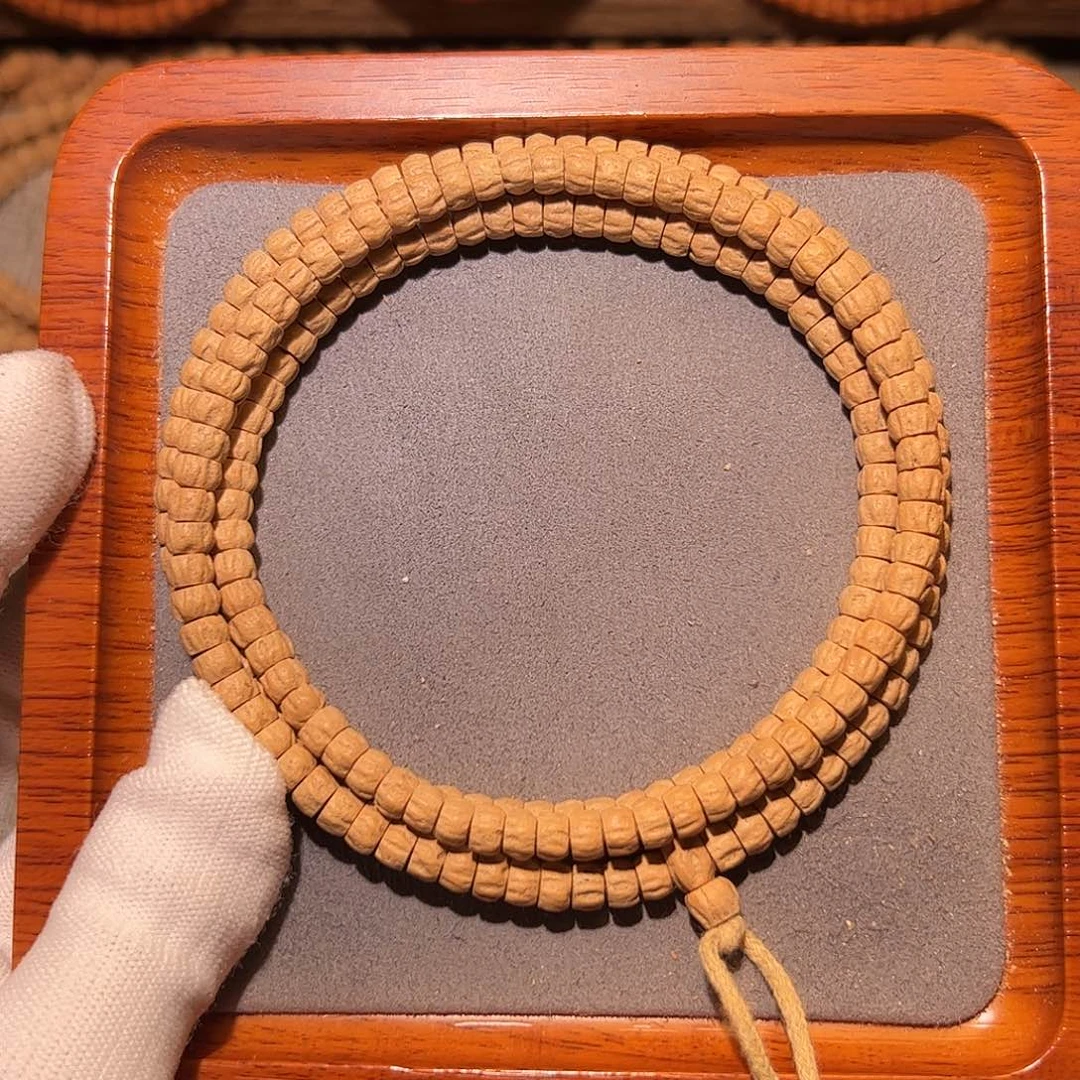 吊坠柏香籽/百香籽黄油皮直切顺6+
