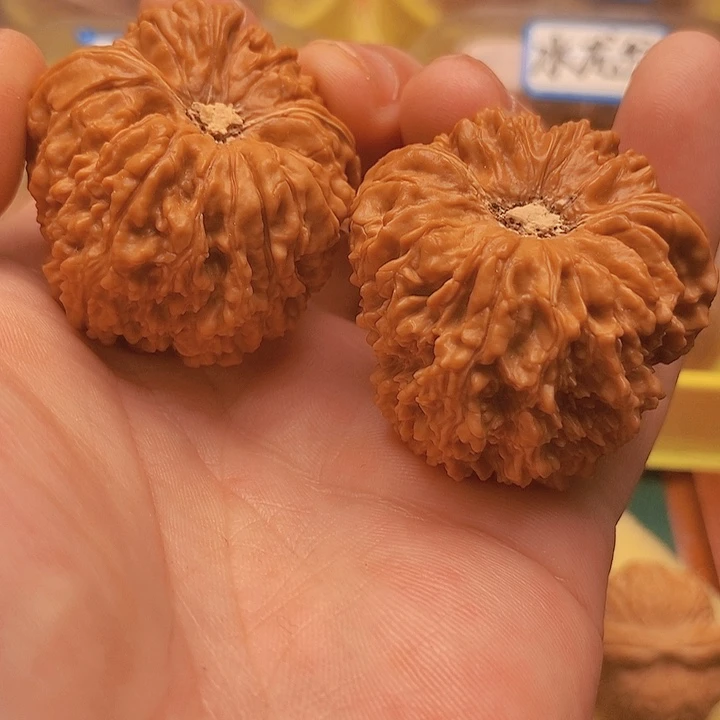 文玩核桃把件41全品大凹底137金蟾龟背微色差