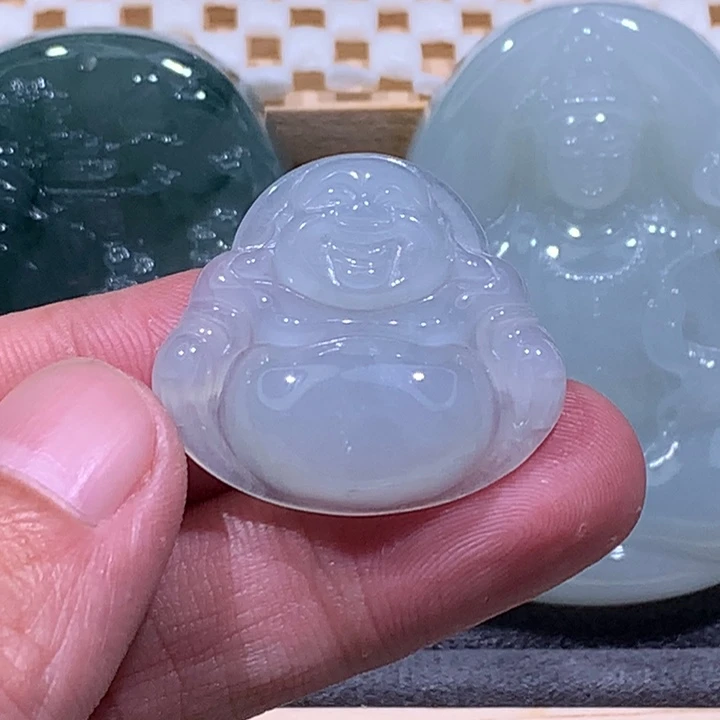 翡翠未镶嵌颈饰炸/正装佛公