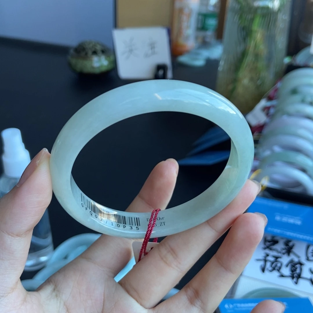 未镶嵌手镯翡翠蓝绿