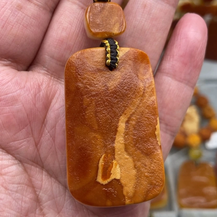 【闪购商品】未镶嵌颈饰琥珀