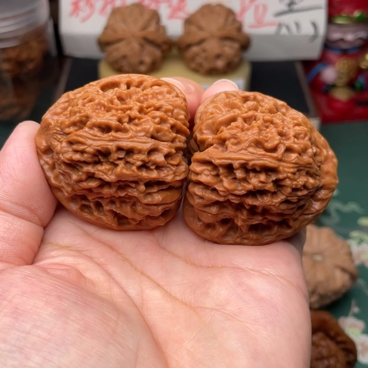 【闪购商品】把件文玩核桃43+南疆石