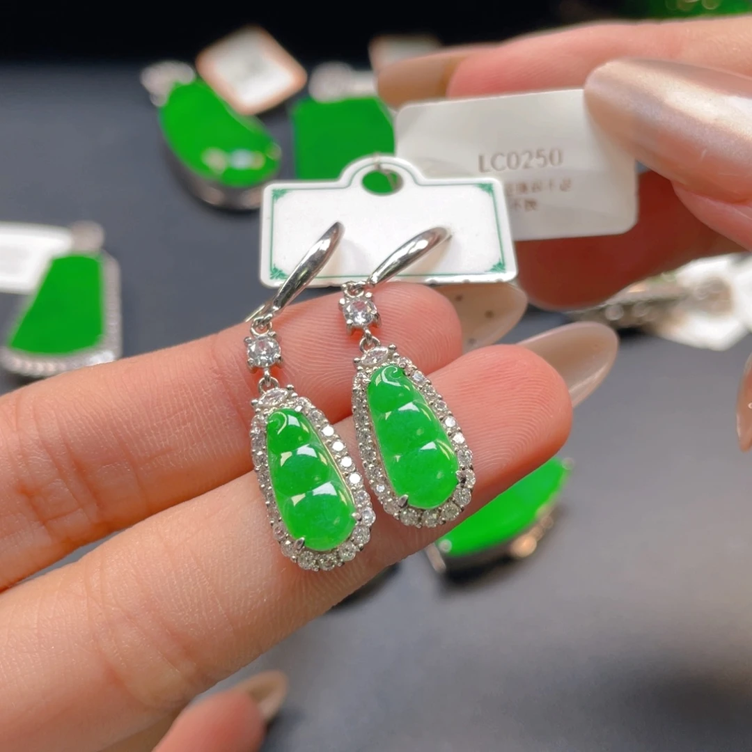 【闪购商品】颈饰银S925镶嵌翡翠翡翠