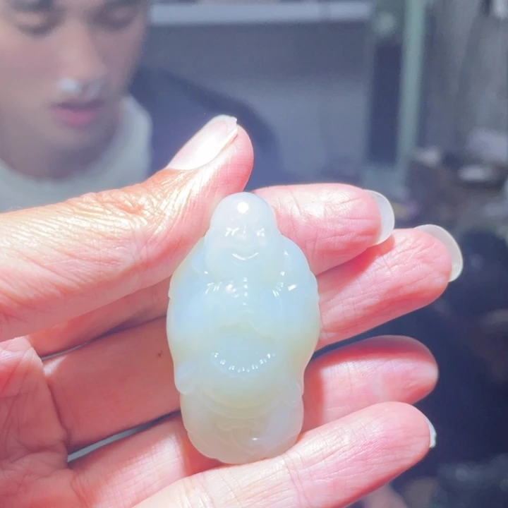 和田玉未镶嵌把件