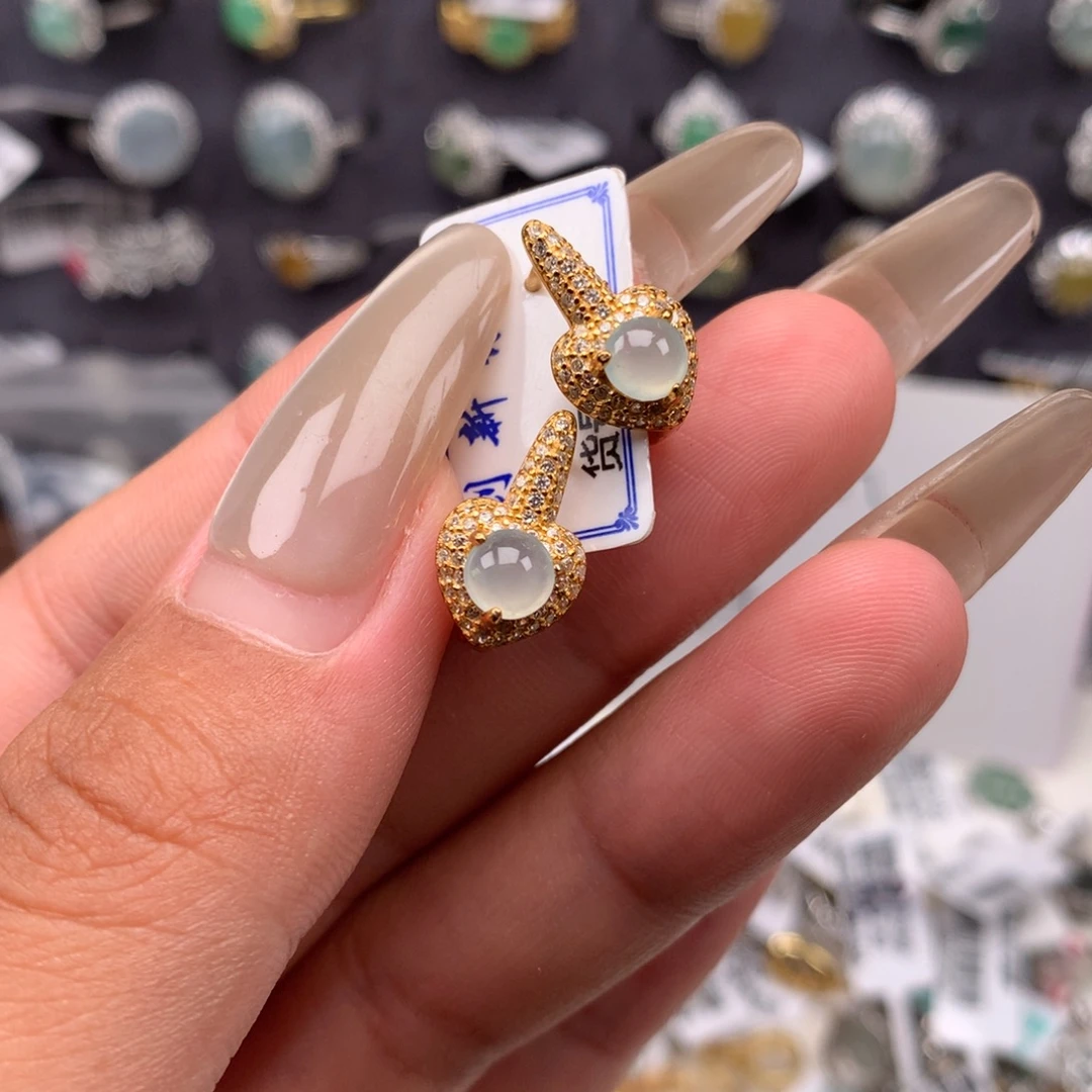 颈饰银S925镶嵌翡翠耳钉