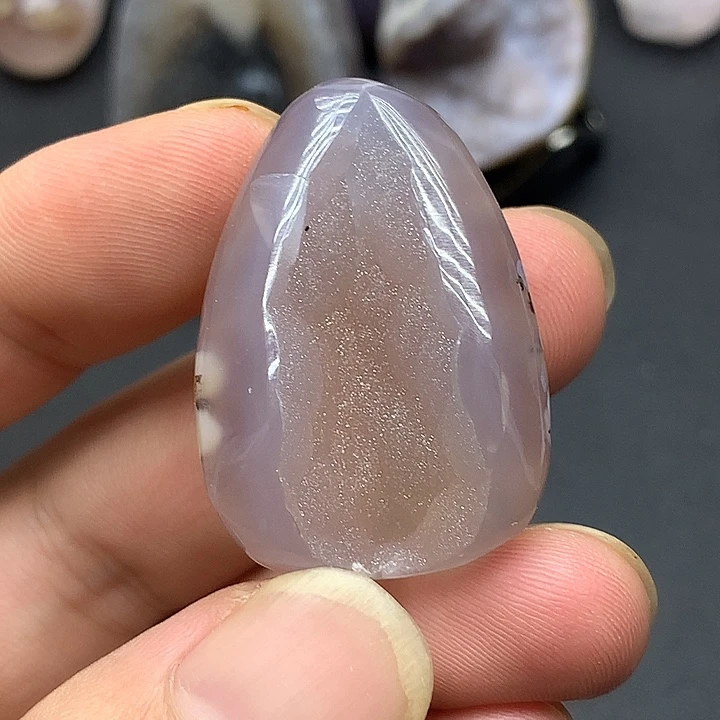 未镶嵌玛瑙/玉髓珠宝奇石