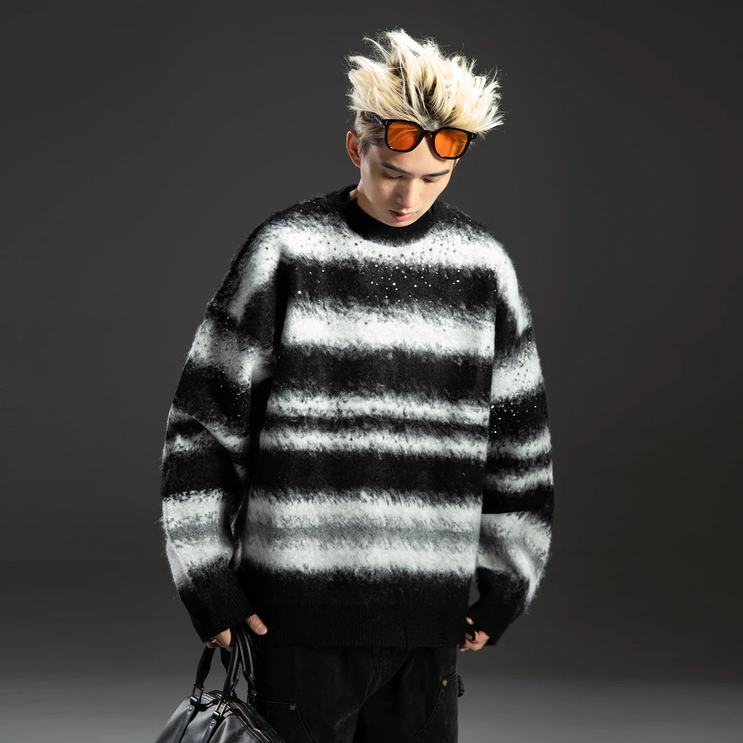 【烫钻渐变条纹】国潮复古撞色慵懒毛衣男圆领百搭情侣针织衫7012